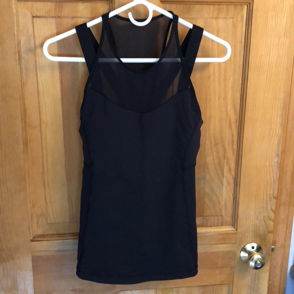 Lululemon tank with built in bra